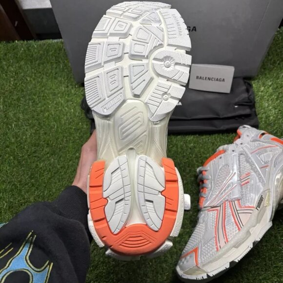 Balenciaga Men's Trainers - Picture 7 of 7